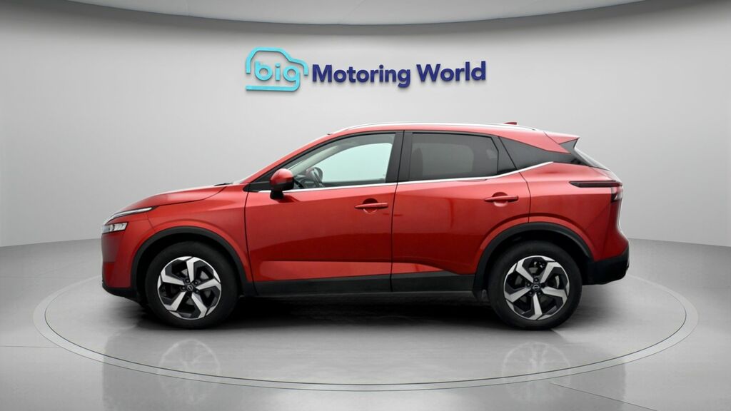 Nissan Qashqai N-connecta EY23WKN Red #4