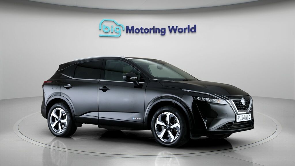 Nissan Qashqai N-connecta Black