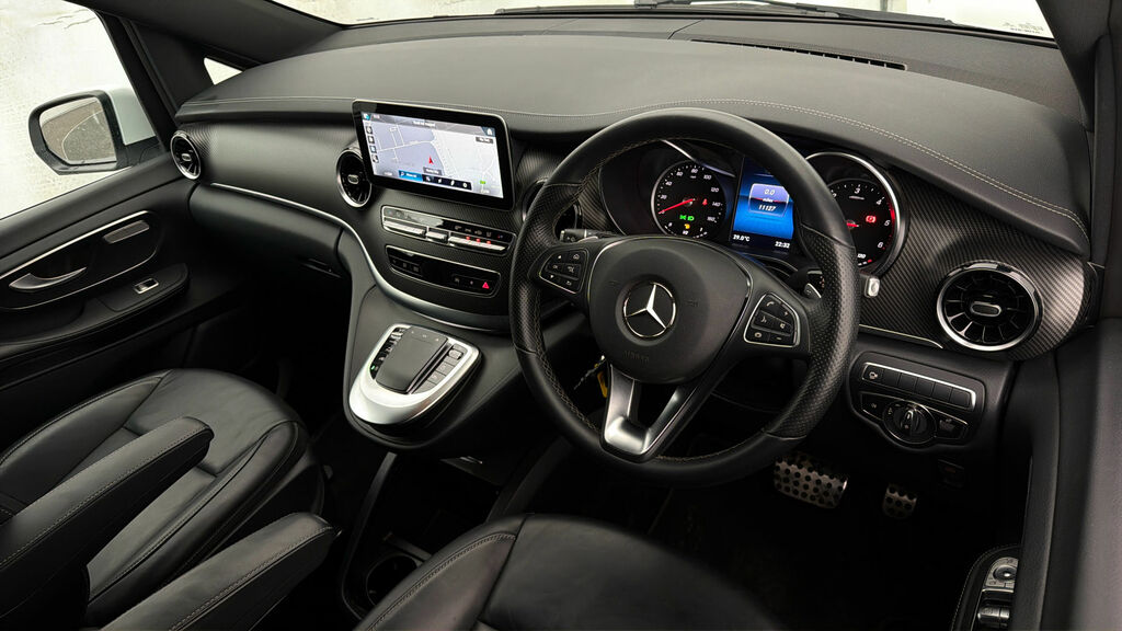 Mercedes-Benz V Class V 220 D Amg Line Grey #9