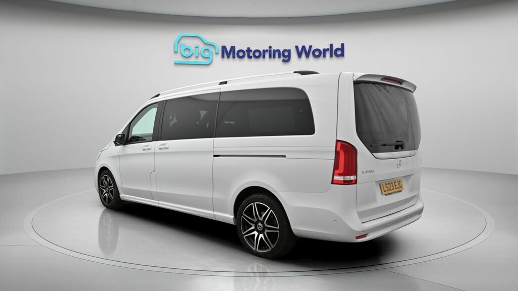 Mercedes-Benz V Class Amg Line White #5