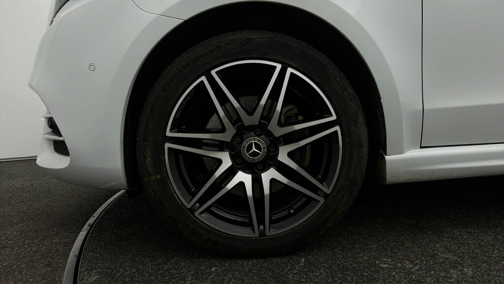 Mercedes-Benz V Class V 220 D Amg Line Grey #17