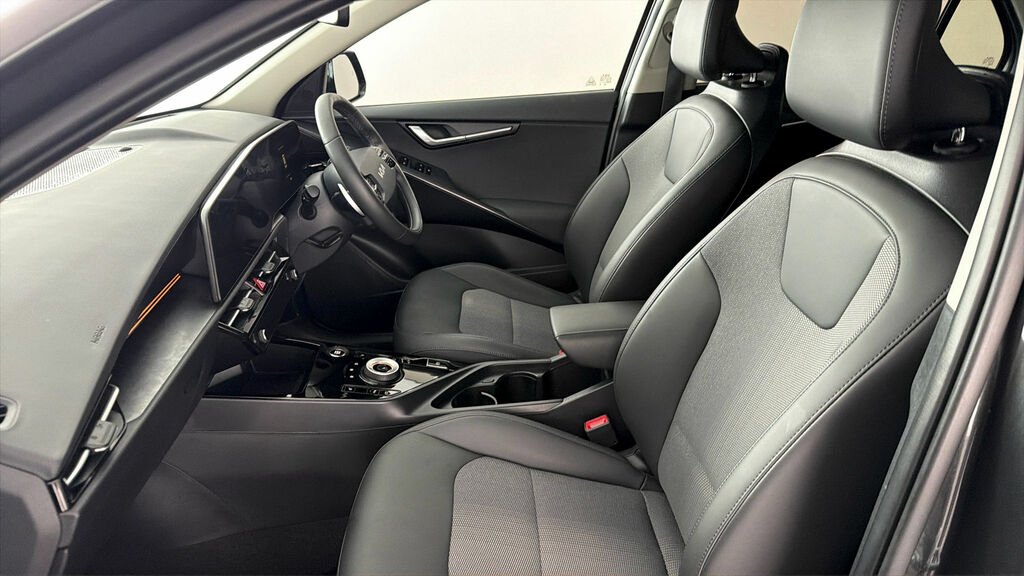 Kia Niro Kia Niro 3 White #13