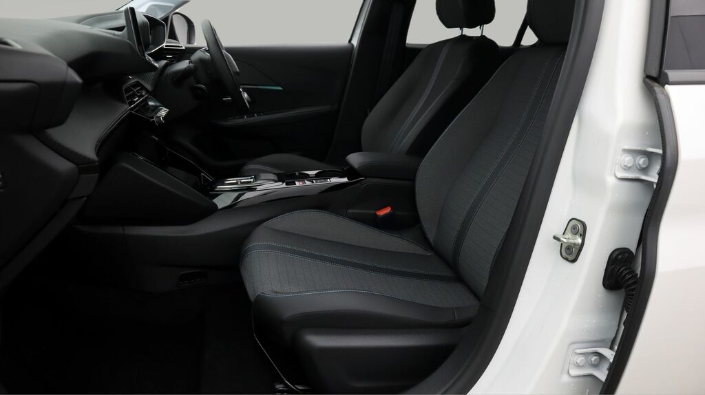 Peugeot e-208 208 Gt Premium Ev Red #14