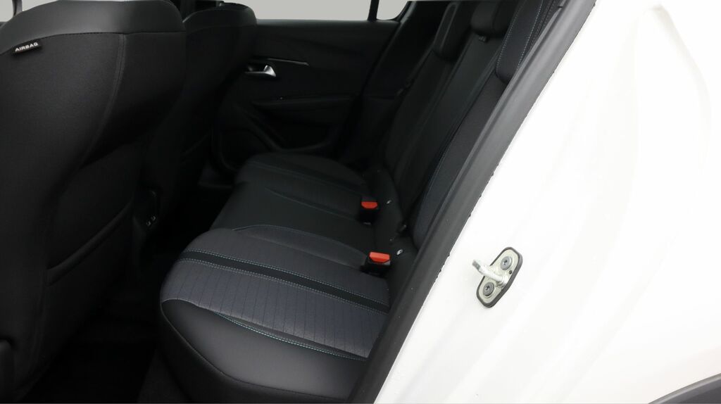 Peugeot e-208 208 Gt Premium Ev Red #16
