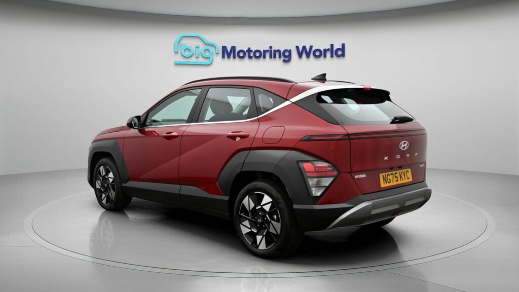Hyundai Kona Advance Red #5