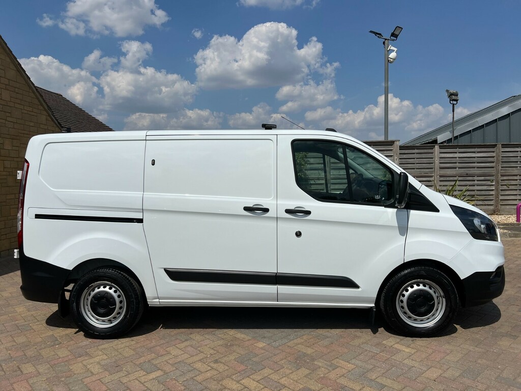 Ford Transit Custom 320 Tdci 105 L1h1 Leader Ecoblue Swb Low Roof Fwd YA71PMV White #2