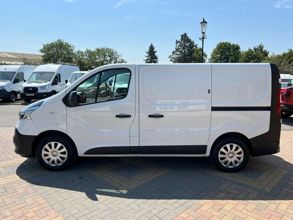 Renault Trafic Sl28 Dci 120 Business Energy Swb Low Roof 23277 White #6