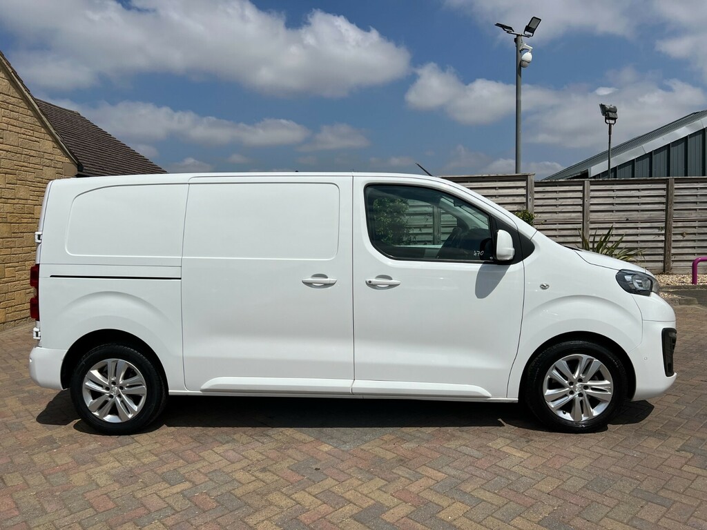 Peugeot Expert 1200 Bluehdi 180 L2h1 Asphalt Standard Eat8 Mwb Lo OY71NVK White #2