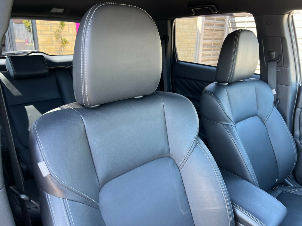 Mitsubishi Outlander 4 Black #9