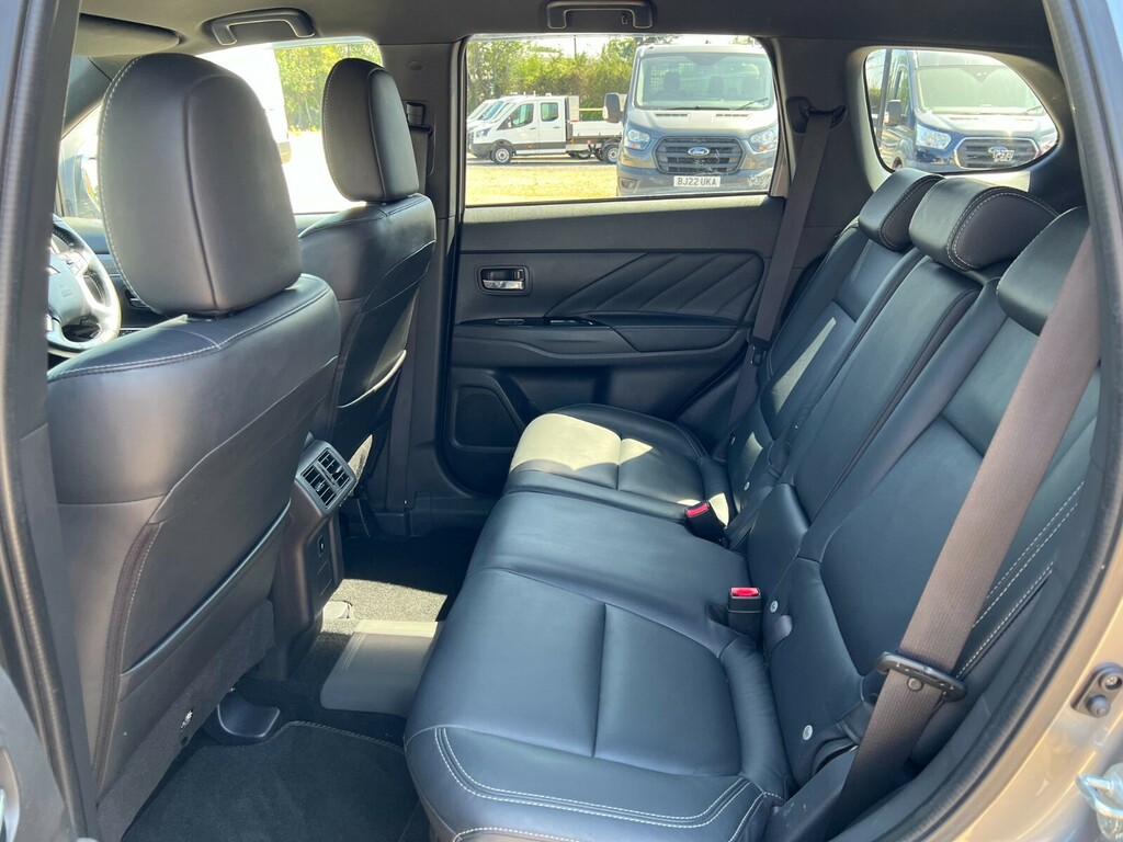 Mitsubishi Outlander 4 Black #39