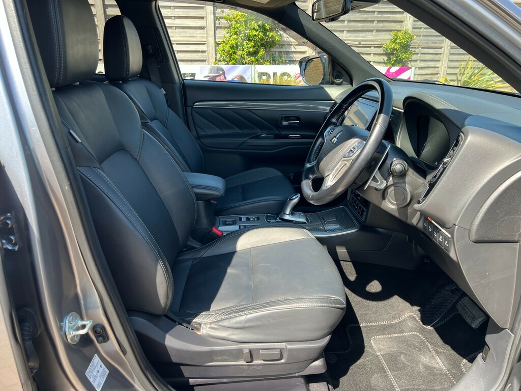 Mitsubishi Outlander 4 Black #10