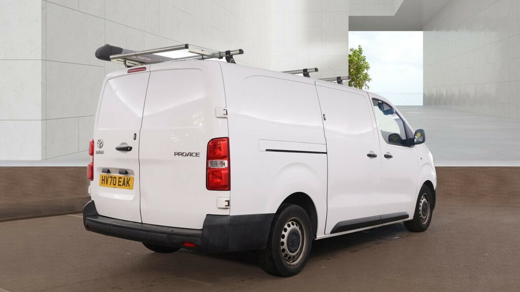 Toyota PROACE 2.0D 120 Icon Long Low Roof White #3