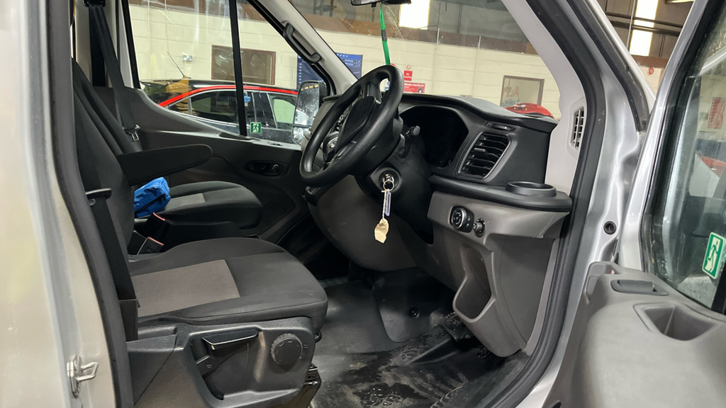 Ford Transit Custom 460 Tdci 165 L4h3 Leader Ecoblue 17 Seat Bus High WM23TUW Silver #6