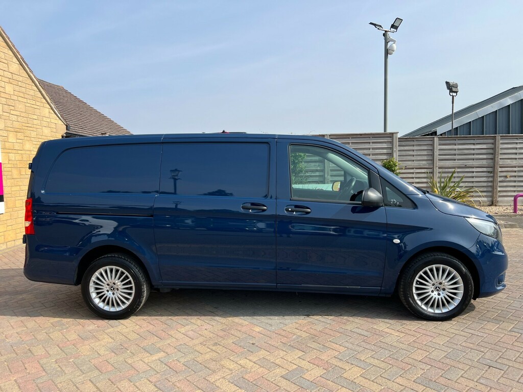 Mercedes-Benz Vito 116 Cdi 163 L2h1 Premium 9G-tronic Lwb Low Roof Rw Blue #2