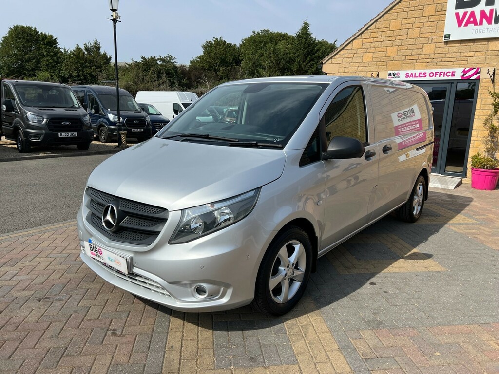 Mercedes-Benz Vito 2.1L Null White #7