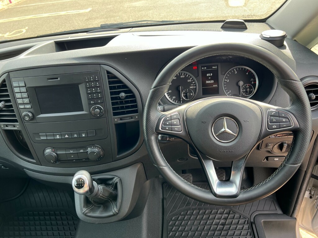 Mercedes-Benz Vito 2.1L Null White #12