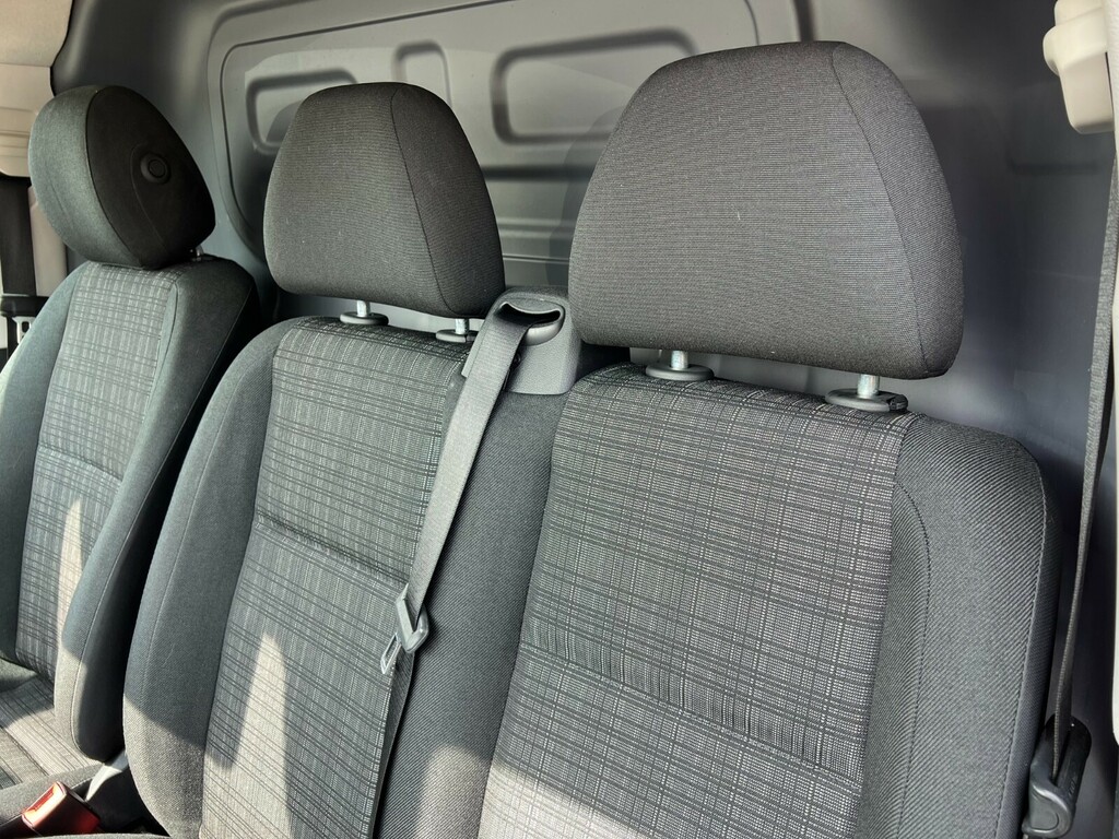 Mercedes-Benz Vito 2.1L Null White #31