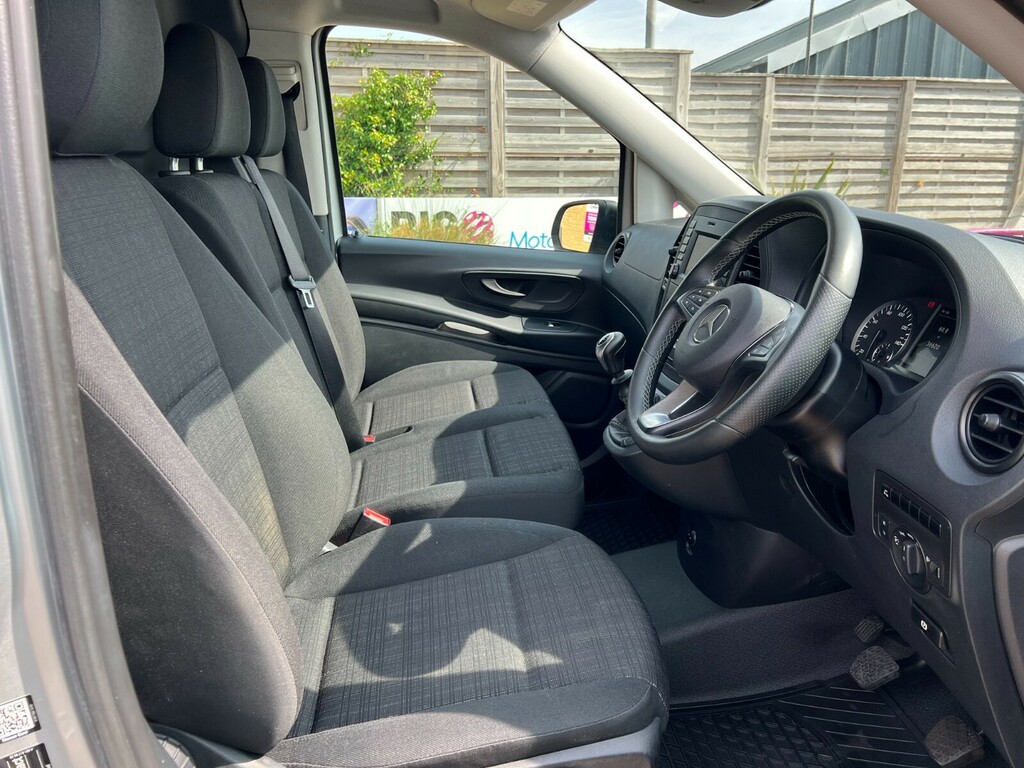 Mercedes-Benz Vito 2.1L Null White #10