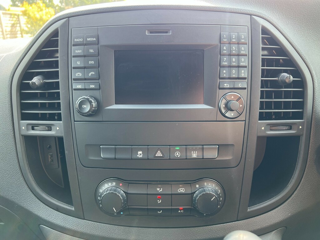 Mercedes-Benz Vito 2.1L Null White #14