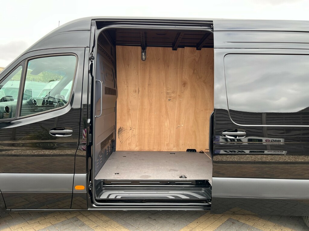 Mercedes-Benz Sprinter 3.5T L3 H2 Pro Van White #40