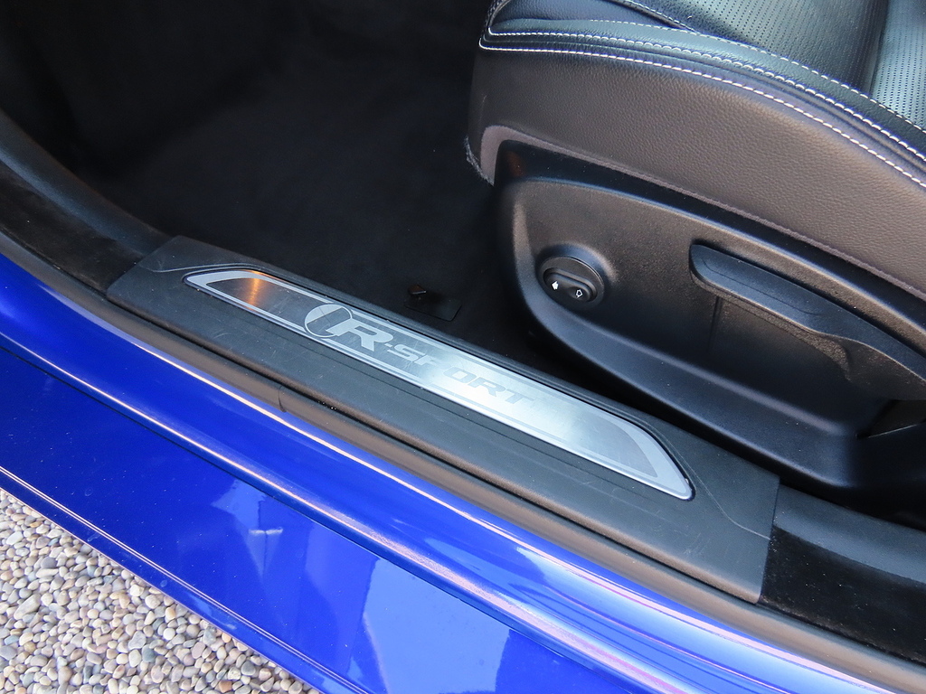 Jaguar XE 2.0I R-sport Saloon Euro 6 Ss GN67UGU Blue #5