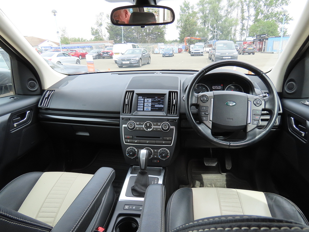 Land Rover Freelander 2 Freelander Black White Td4 Black #18