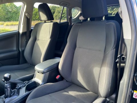 Toyota Rav 4 Icon D-4d 124 Silver #30