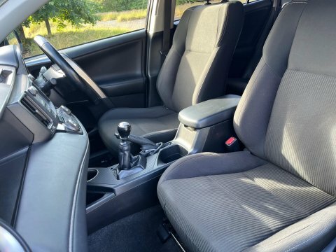 Toyota Rav 4 Icon D-4d 124 Silver #29
