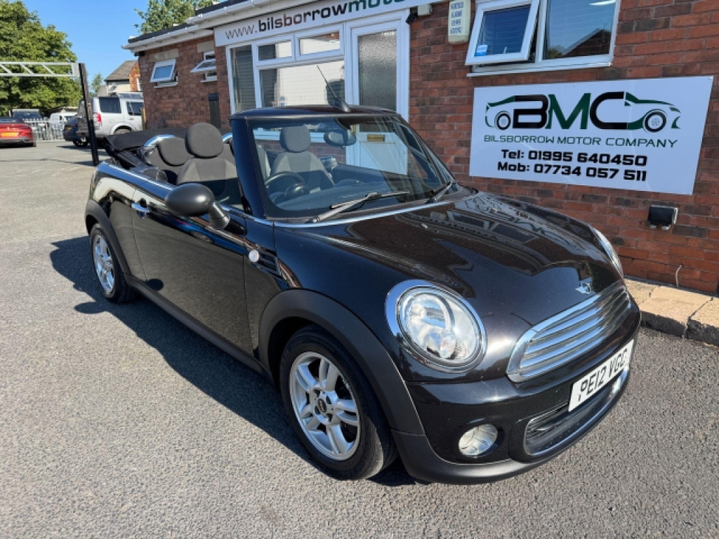 Mini Convertible 1.6 One Euro 5 Black