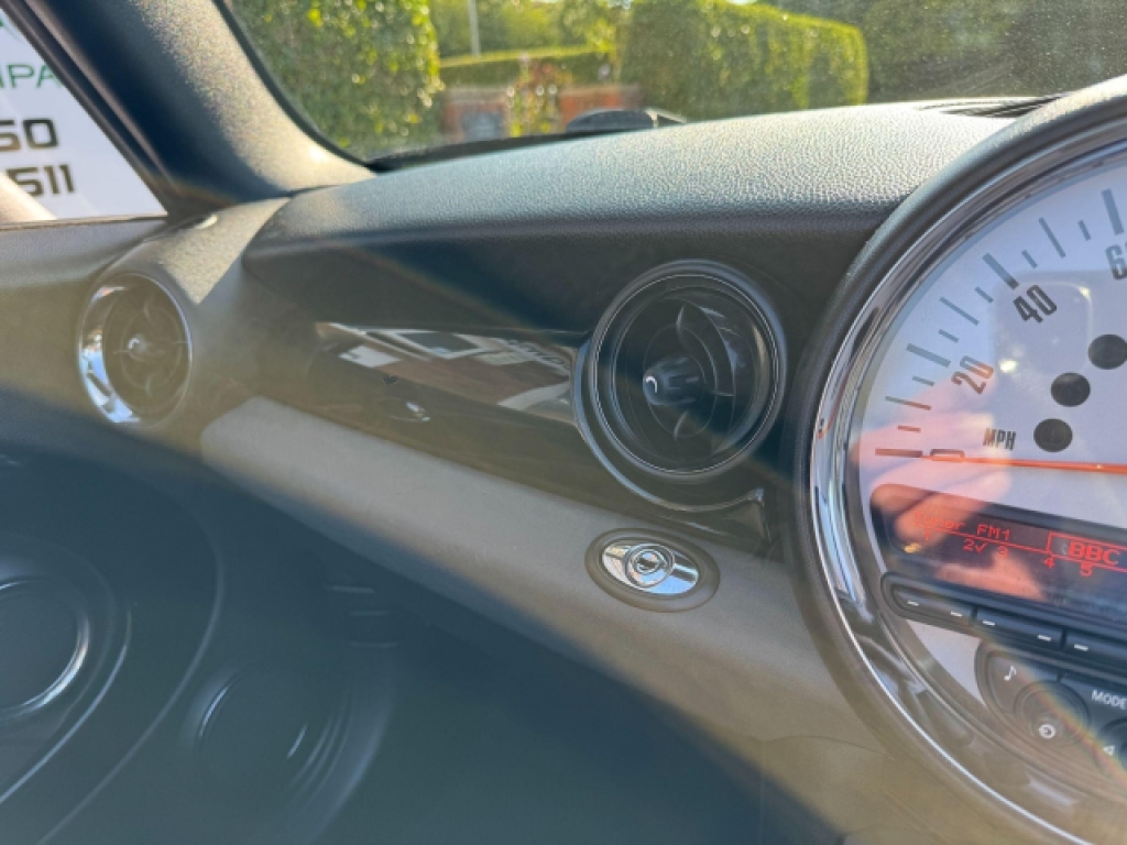 Mini Convertible 1.6 One Euro 5 Silver #13
