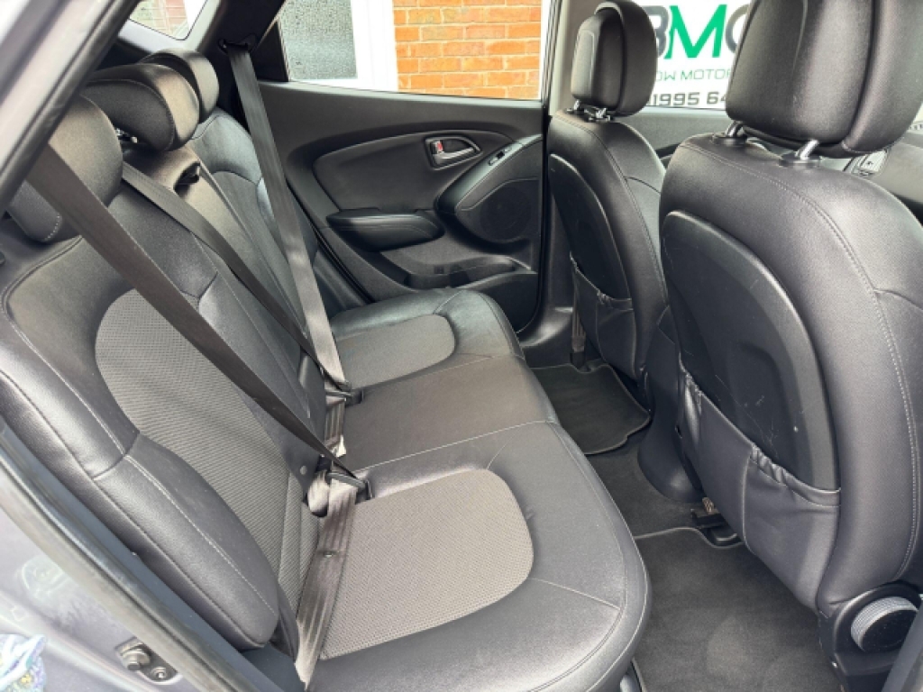 Hyundai Ix35 1.7 Crdi Se 2Wd Black #15
