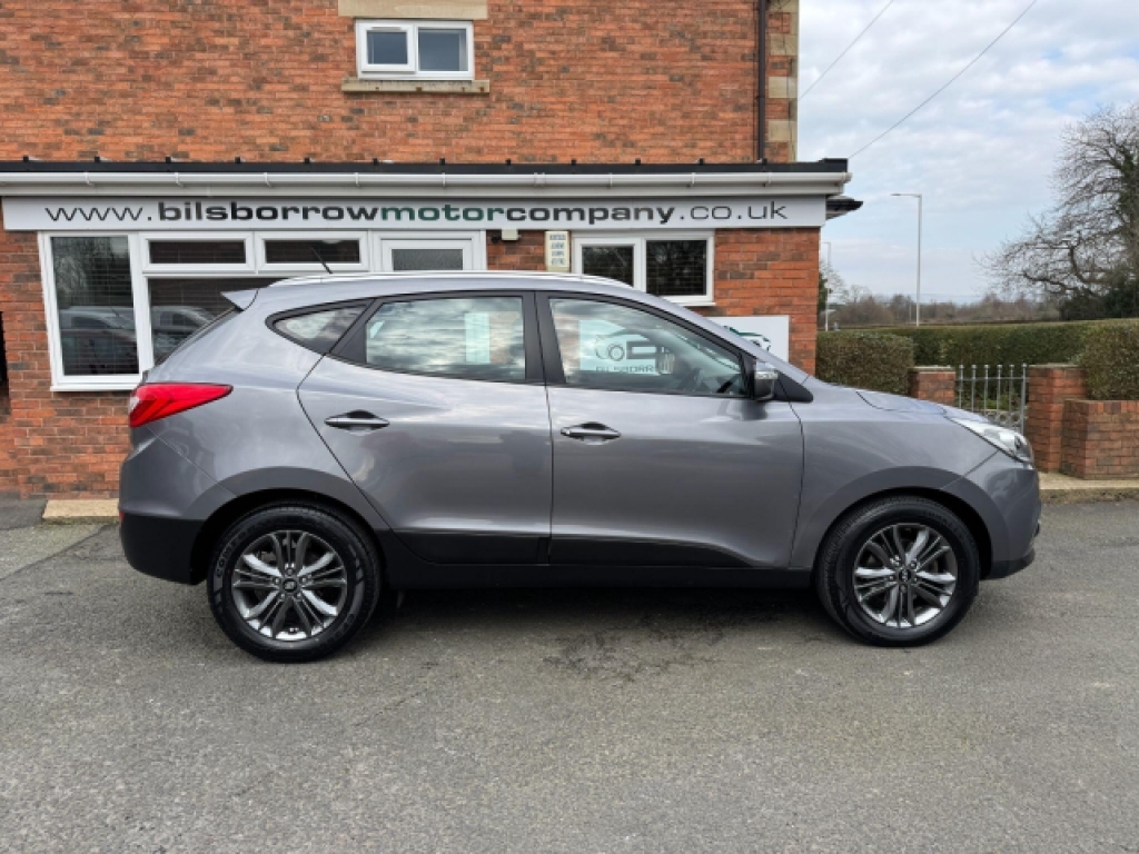 Hyundai Ix35 1.7 Crdi Se 2Wd Black #7