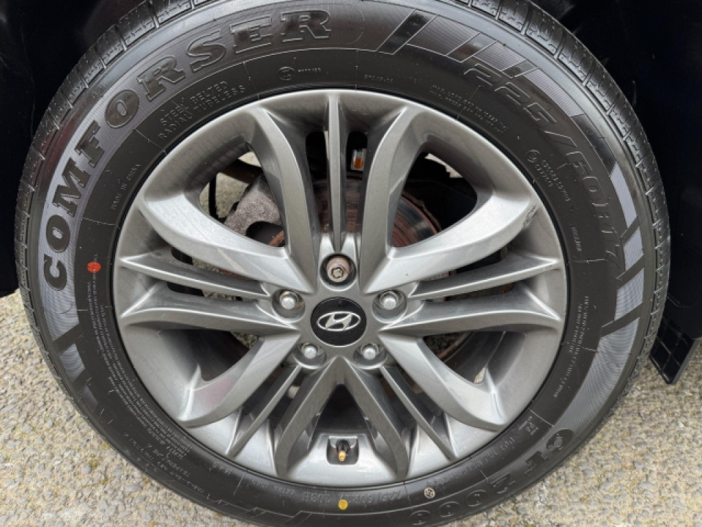 Hyundai Ix35 1.7 Crdi Se 2Wd Black #8