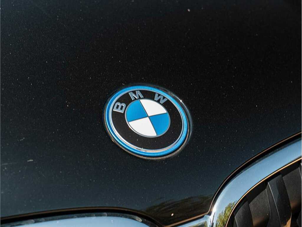 BMW X1 Xdrive25e Sport Black #3