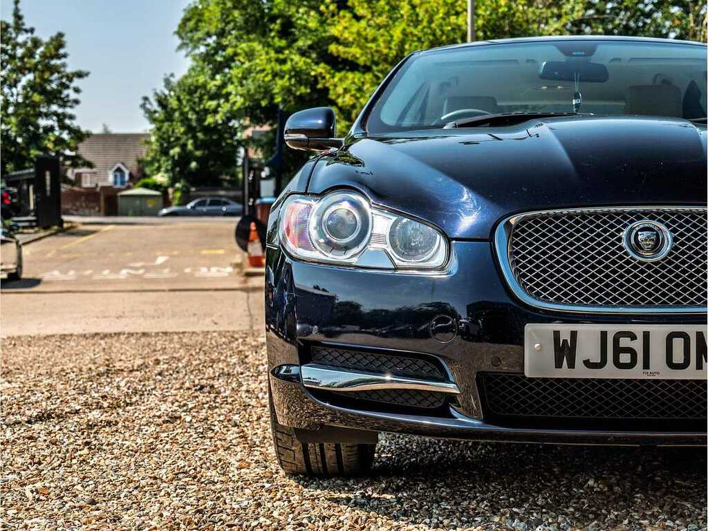 Jaguar XF Premium Luxury V6 WJ61OMY Blue #3