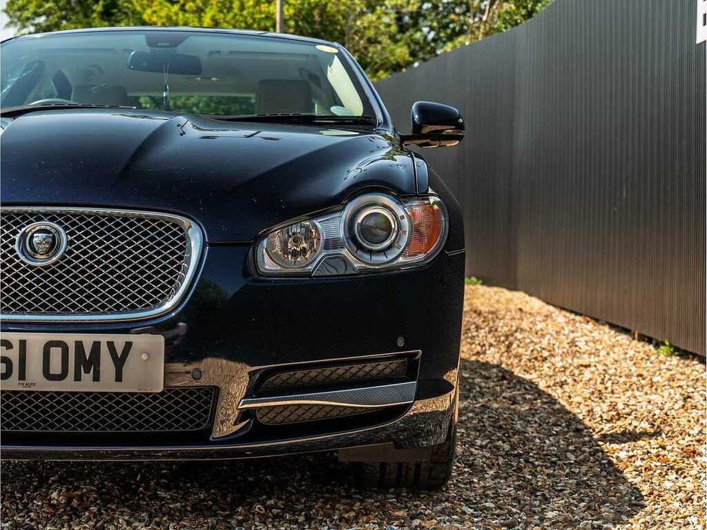 Jaguar XF Premium Luxury V6 WJ61OMY Blue #4