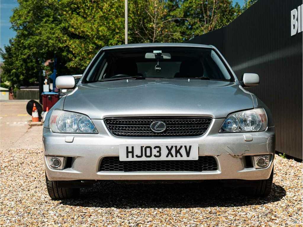 Lexus IS 200 2.0 Se Black #2