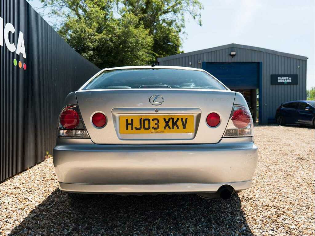 Lexus IS 200 2.0 Se Black #12