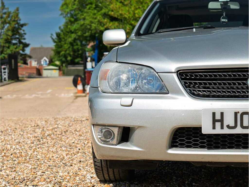 Lexus IS 200 2.0 Se Black #5