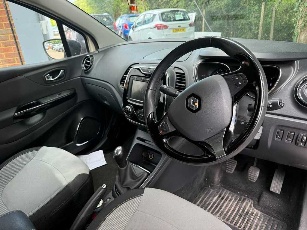 Renault Captur 1.5 Dci 90 Dynamique Medianav Energy 20 Tax H Beige #4