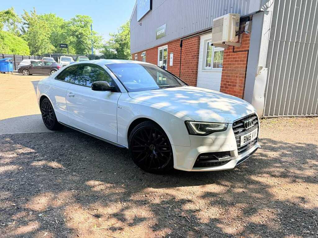 Audi A5 Black Edition Plus White