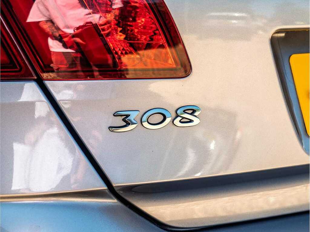 Peugeot 308 Estate 1.2 Puretech Gpf Gt Line Eat Euro 6 Ss 5 White #42