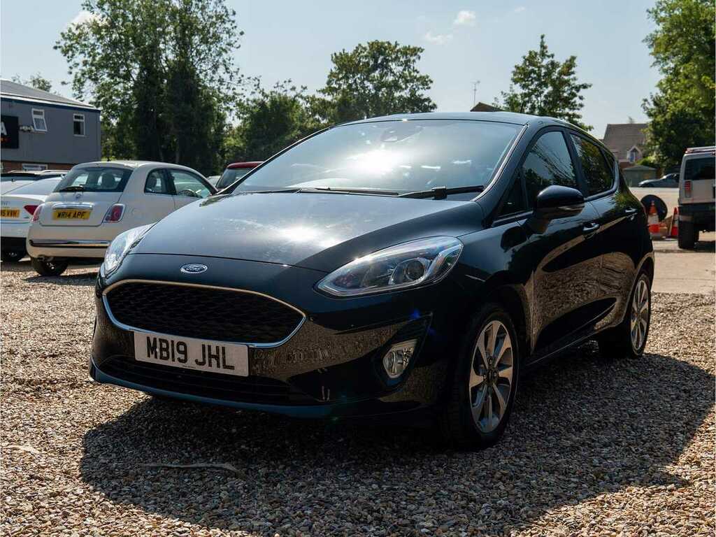Ford Fiesta Trend Black #3