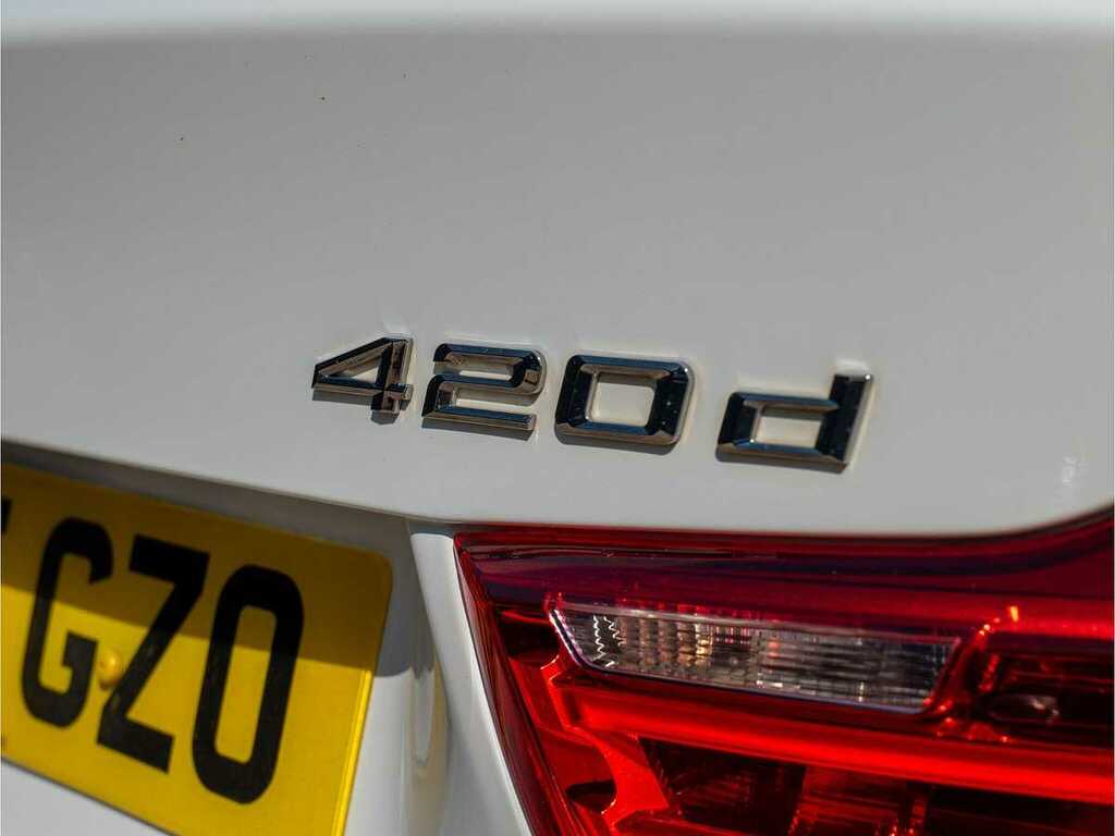 BMW 4 Series Hatchback Black #24