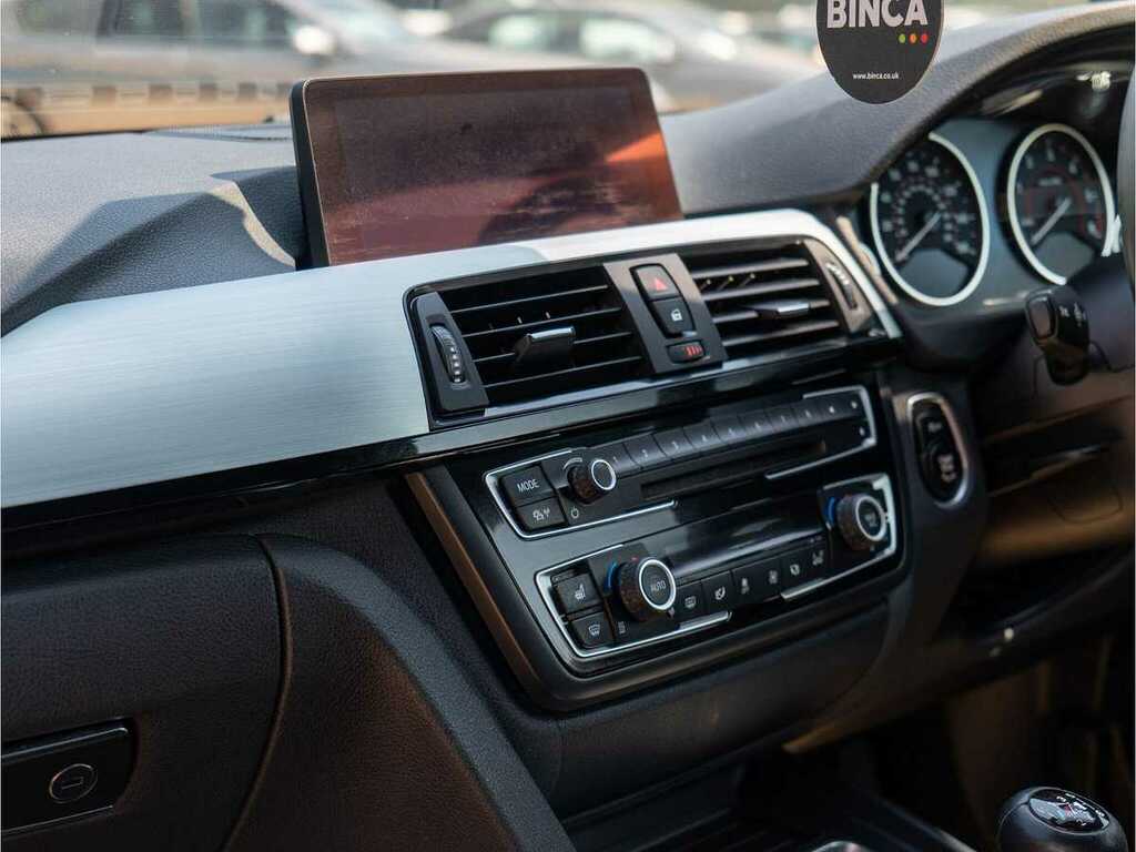 BMW 4 Series Hatchback Black #59