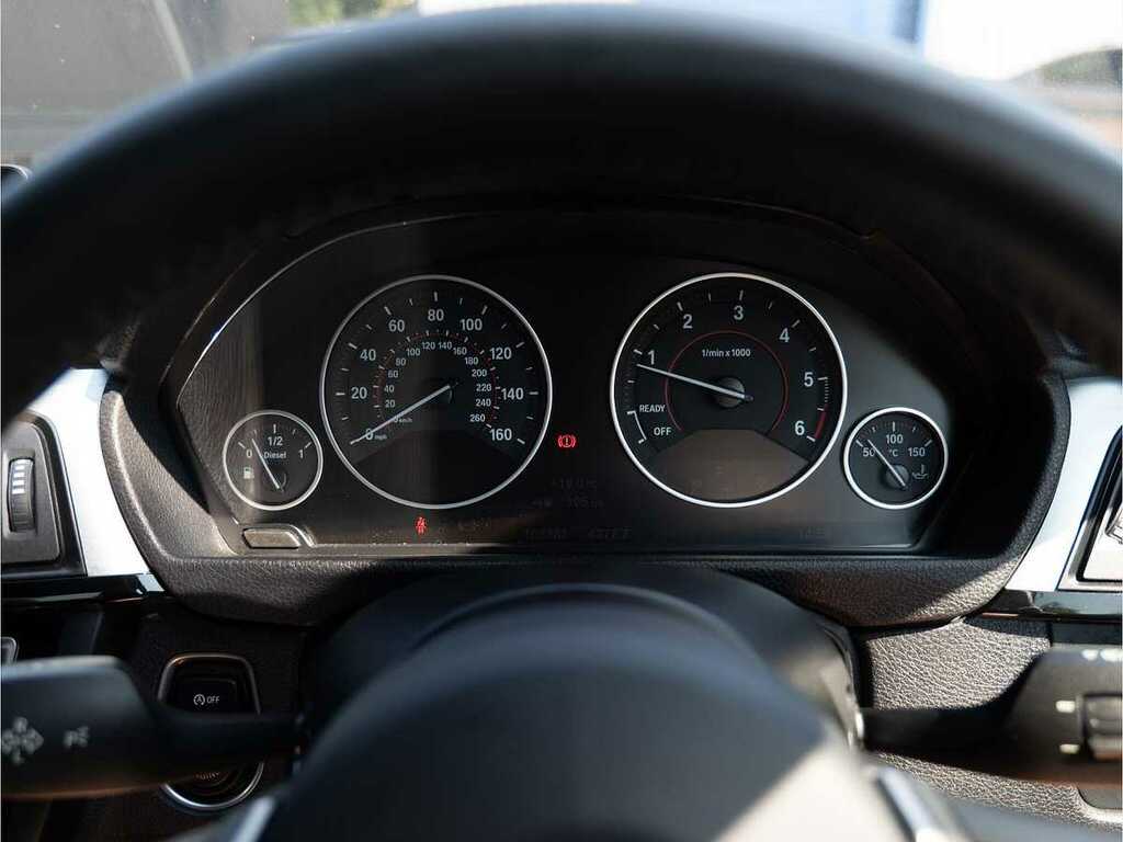 BMW 4 Series Hatchback Black #41