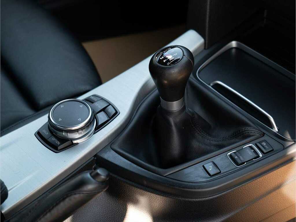 BMW 4 Series Hatchback Black #32