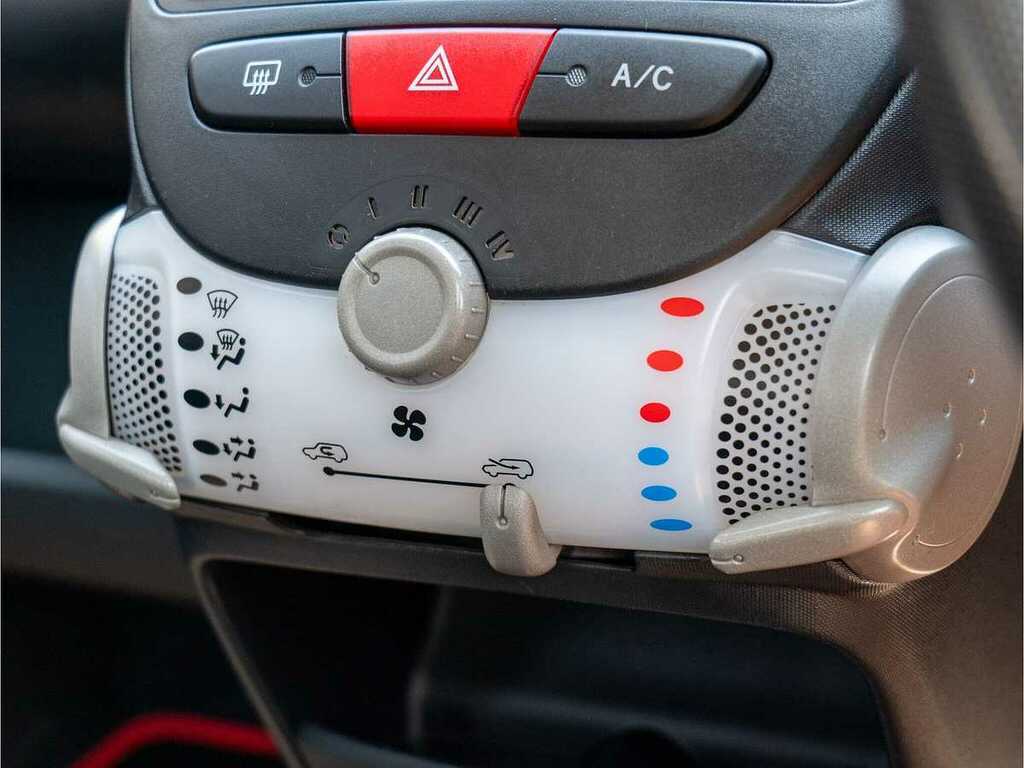 Citroen C1 Hatchback Vtr Plus 2013 Red #60