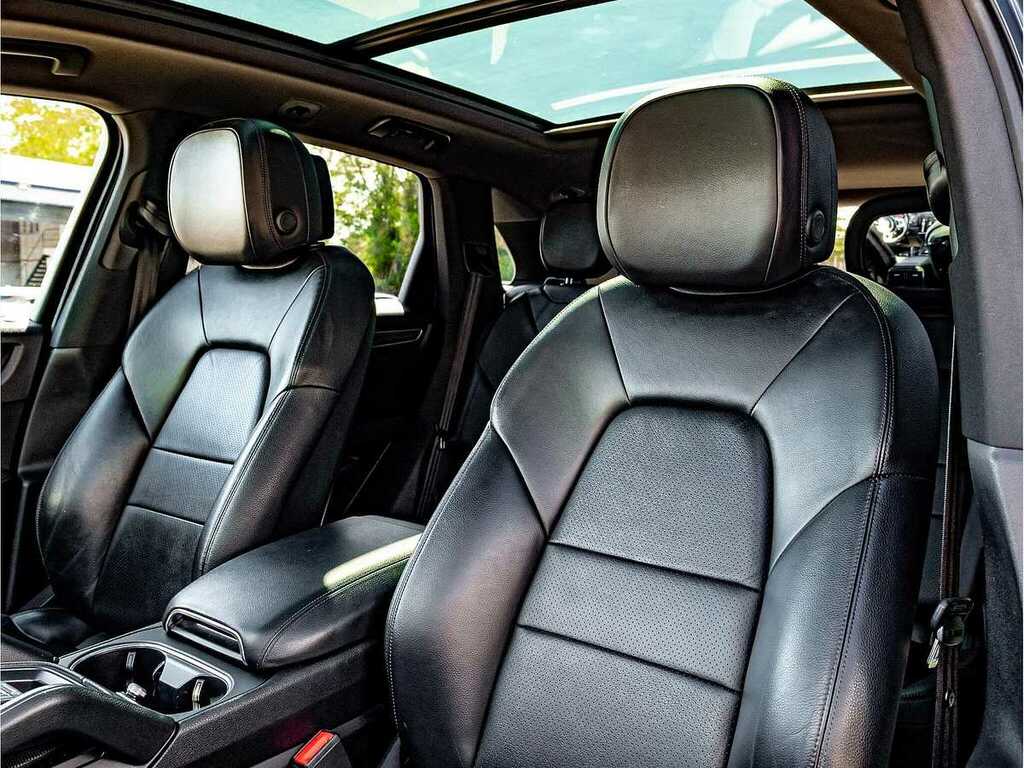 Porsche Cayenne Estate Blue #25
