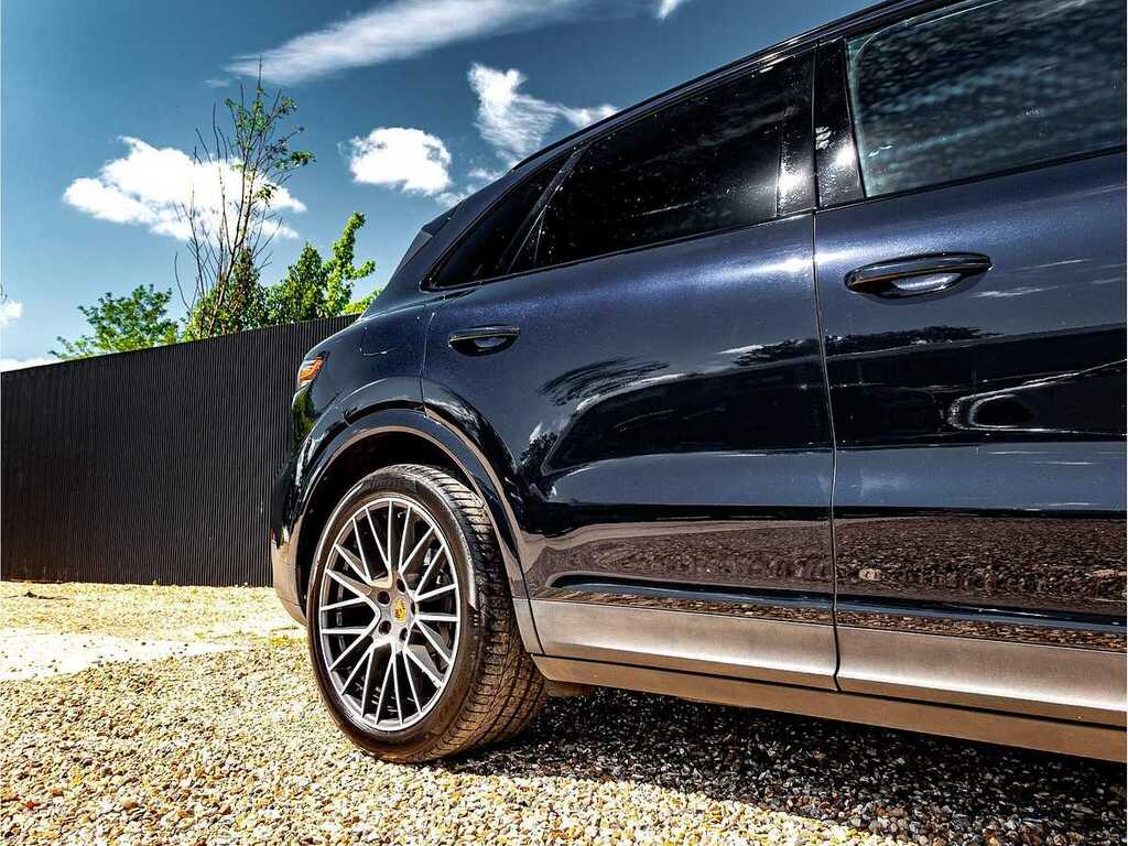 Porsche Cayenne Estate Blue #13